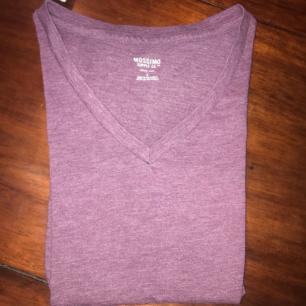 Mossimo Supply Co. V-Neck T-Shirt | Size: Small
